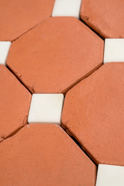 Octagon Canter 4" & Lyonnaise White Marble